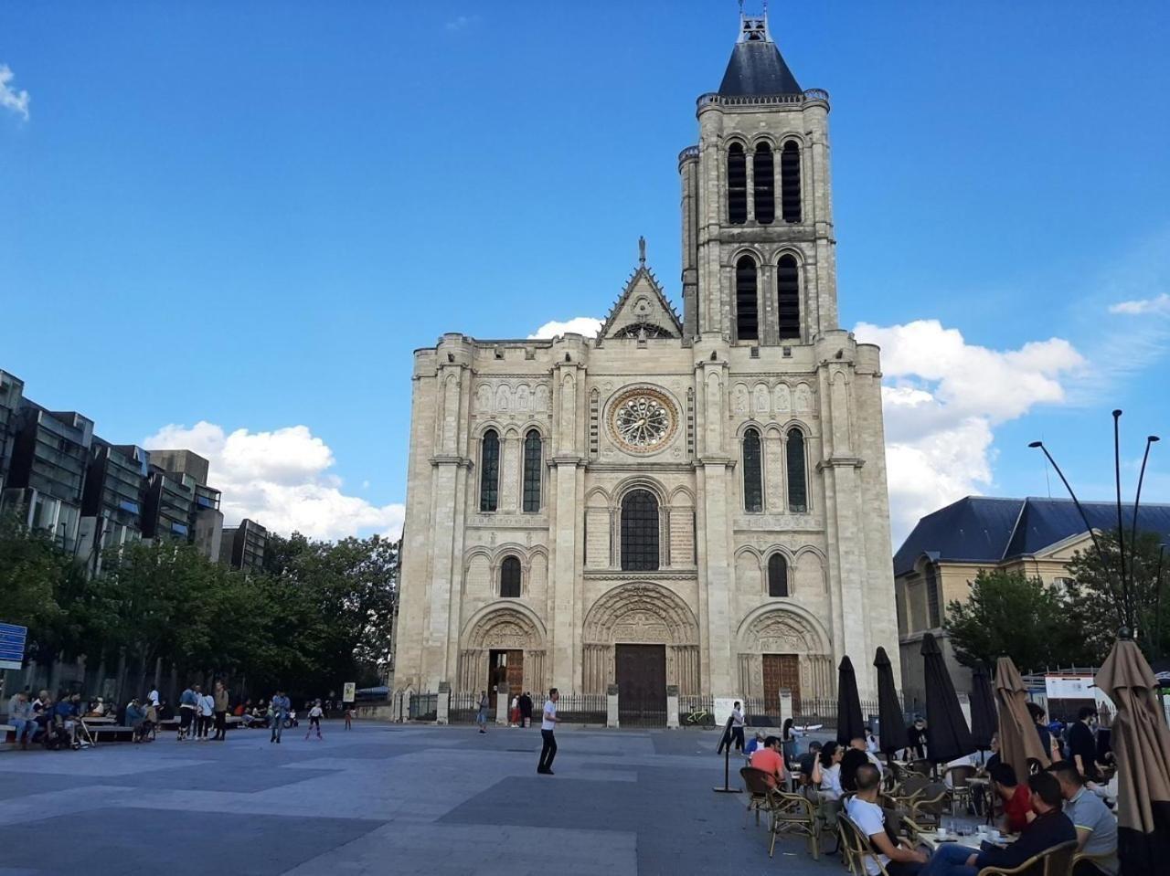 Il & Dg Services Saint-Denis  Luaran gambar